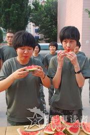 维族吃瓜男女,吃瓜男女的欢乐时光