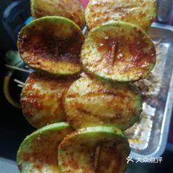 童瓜吃不吃烧烤,揭秘他是否钟爱炭火烤制美食