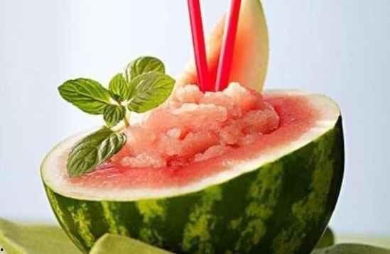 吃冰吃瓜会延迟月经吗,月经延迟之谜揭秘